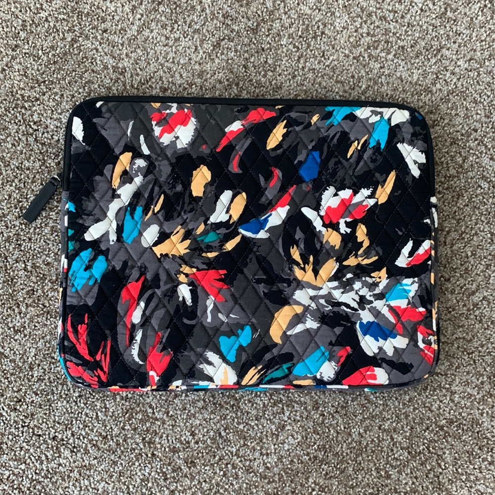 Vera Bradley Splash Floral Pattern laptop sleeve